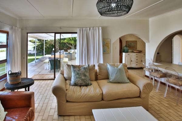 37 Steps Langebaan Self-Catering - 237463