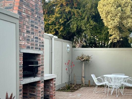 Upper Room Guesthouse - 237486