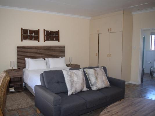 Upper Room Guesthouse - 237504