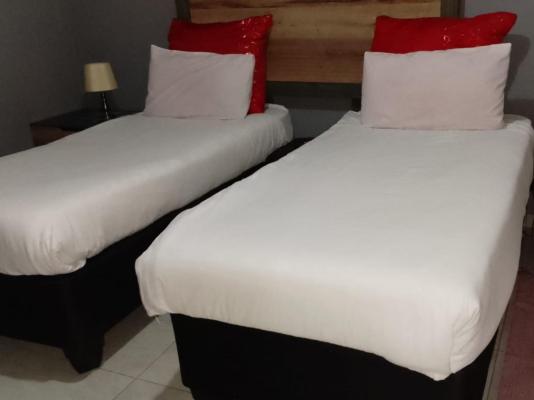 KKK Guesthouse - 237571