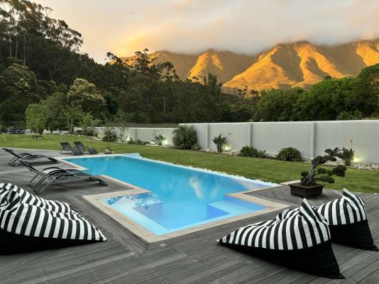 A Riverbed Guesthouse - 237718