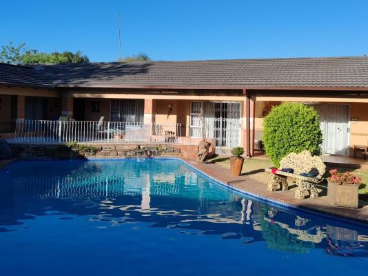 African Elephant Guest House - 237732
