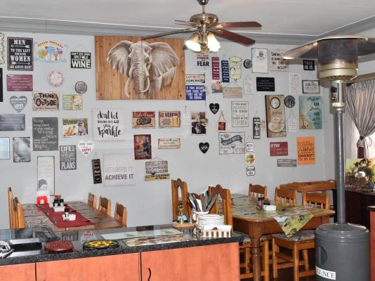 African Elephant Guest House - 237738