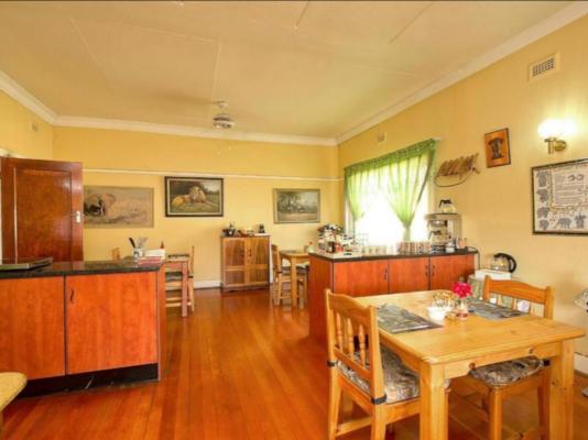 African Elephant Guest House - 237743