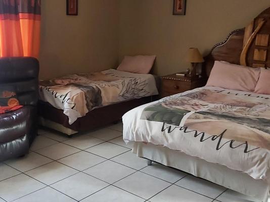 African Elephant Guest House - 237749