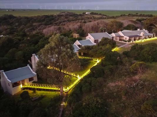 Oyster Bay Lodge - 237782