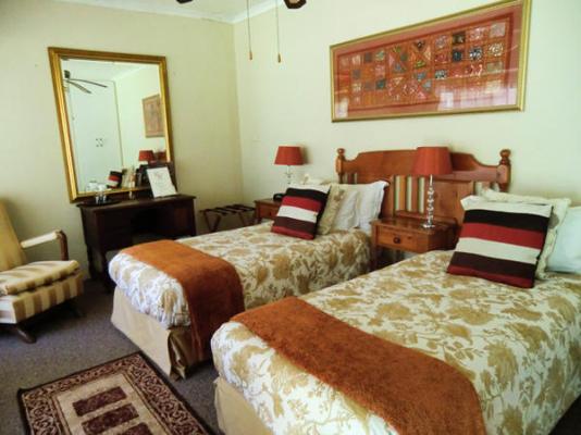 Warrens Guest House - 237909