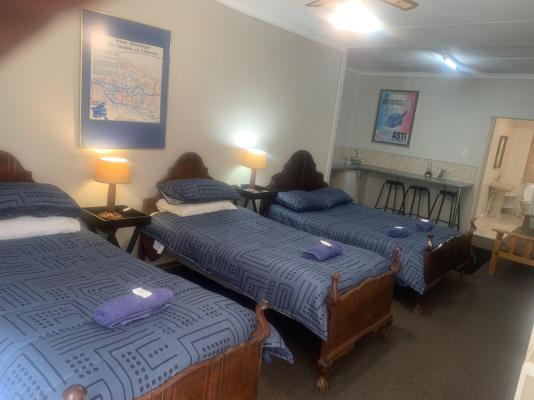 B&B @ Bloem - 238033