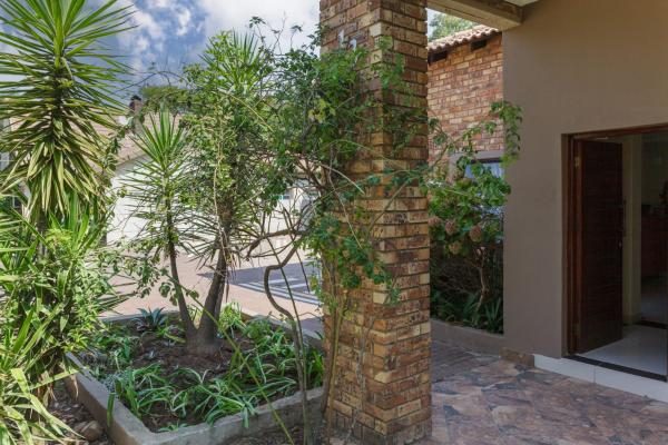 Moyres Guest House - 238051