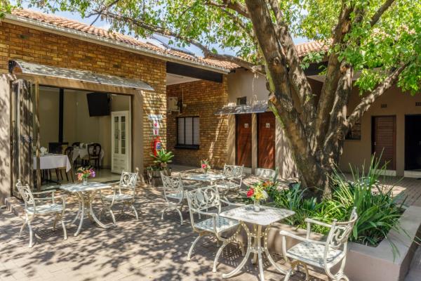 Moyres Guest House - 238052