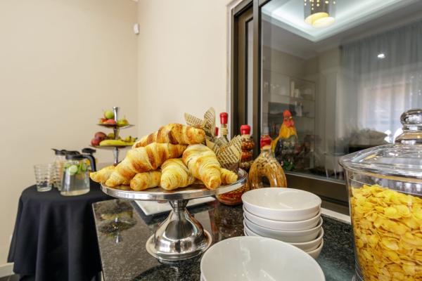 Moyres Guest House - 238054