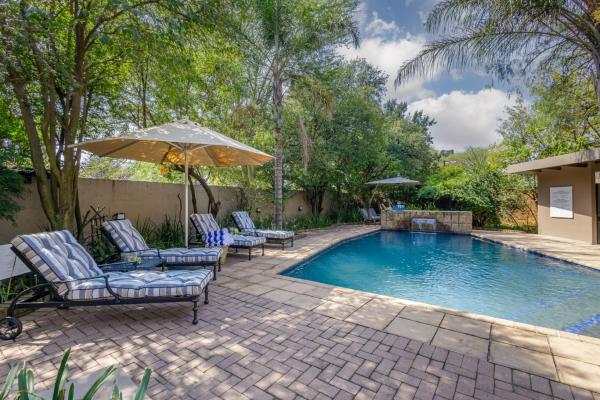 Moyres Guest House - 238055