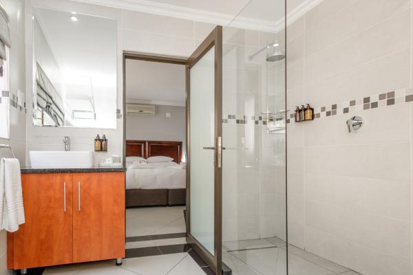 Moyres Guest House - 238068
