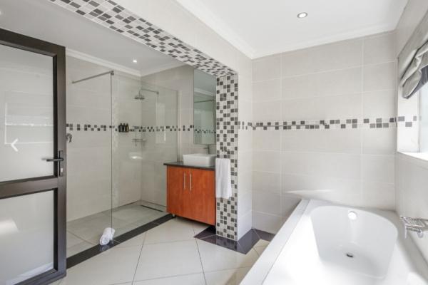 Moyres Guest House - 238080