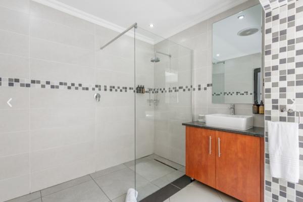 Moyres Guest House - 238081