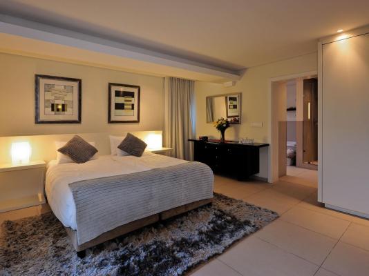 129 on Kloof Nek - 238421