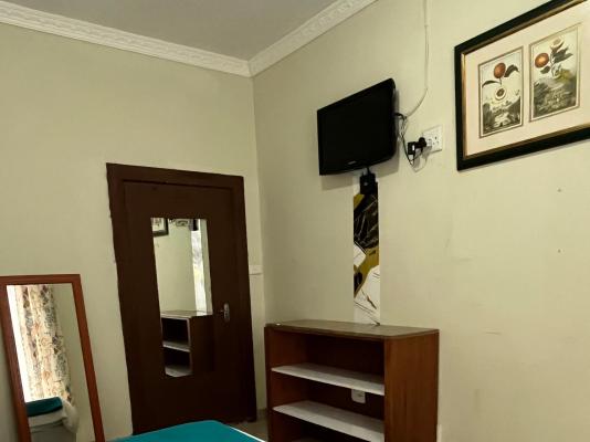 Room image 2