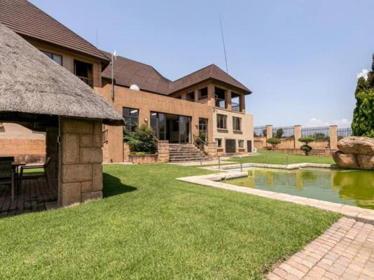 Bishop Manor - 238487