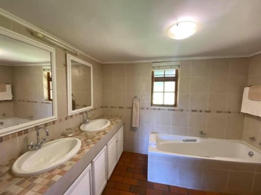 Champagne Valley Resort - 238670
