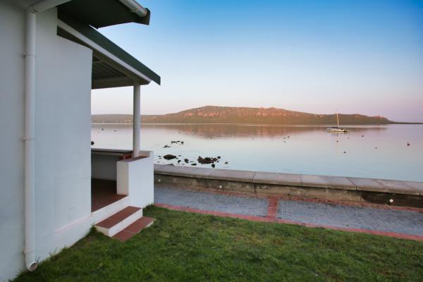 Sea Cottage Langebaan 4 Sleeper - 238891