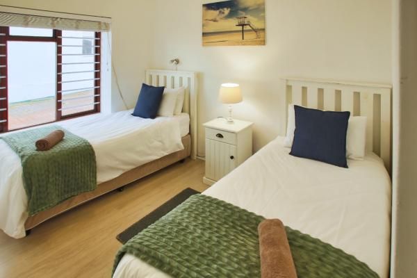 Sea Cottage Langebaan 4 Sleeper - 238893