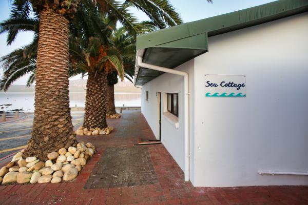 Sea Cottage Langebaan 4 Sleeper - 238908