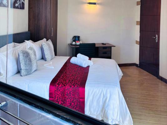 The Pillows Suites Villa - 239367
