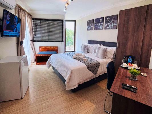 The Pillows Suites Villa - 239377