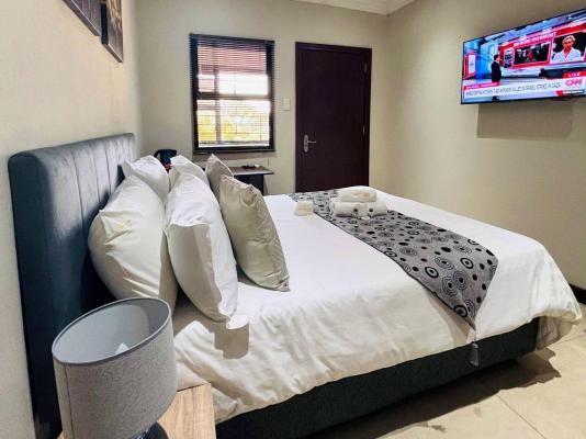 The Pillows Suites Villa - 239391