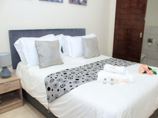 The Pillows Suites Villa - 239392