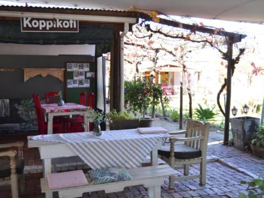 Villa ChoCoLatt Guest House - 239530