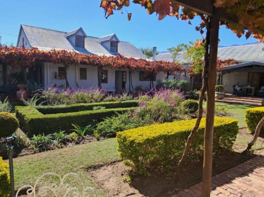 Villa ChoCoLatt Guest House - 239536