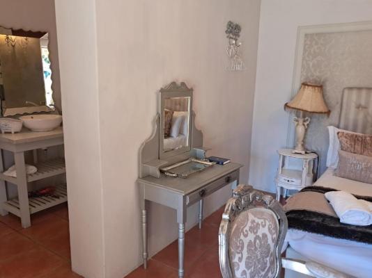 Villa ChoCoLatt Guest House - 239544