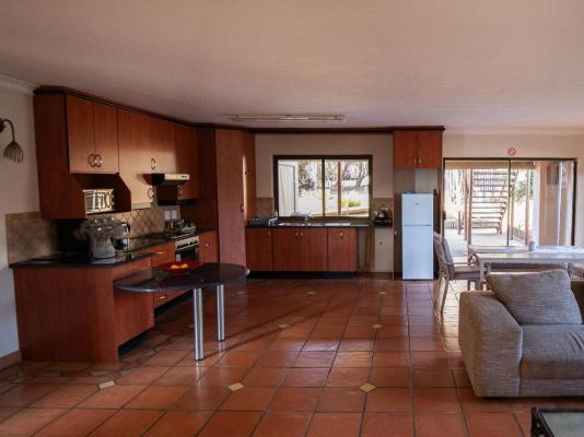 Weavers Nest Guesthouse - 239654