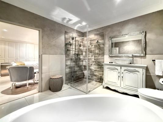 Yoni Titi Properties - 239715