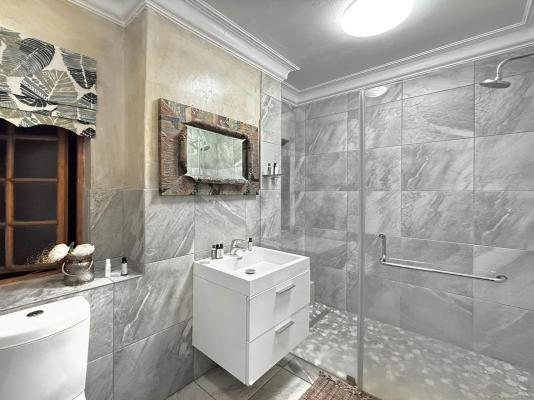 Yoni Titi Properties - 239762