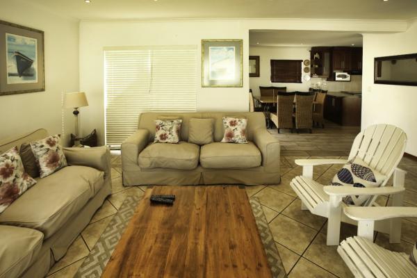 Dalene Se Seehuis, Langebaan, 8 Sleeper  - 239860