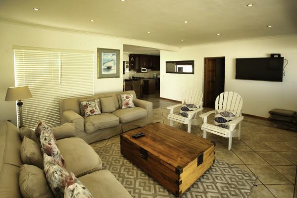 Dalene Se Seehuis, Langebaan, 8 Sleeper  - 239863