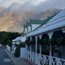 Connie’s Cottages - 239870