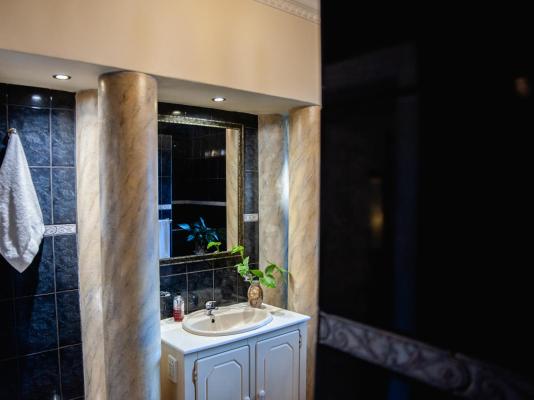 Connie’s Cottages - 239892