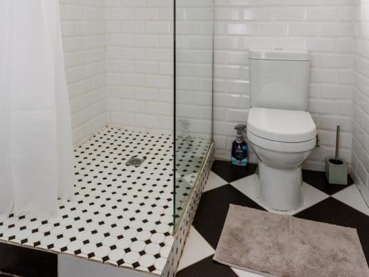 Room image 5