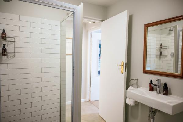 Rozenburg Guest House - 240305