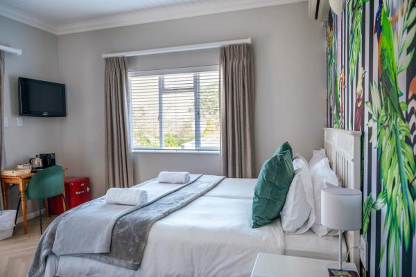 Rozenburg Guest House - 240316