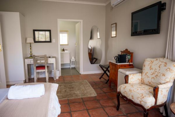 Rozenburg Guest House - 240335