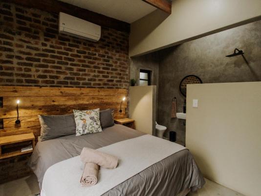 Afri Villa Stays - 240401