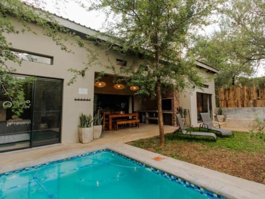 Afri Villa Stays - 240404