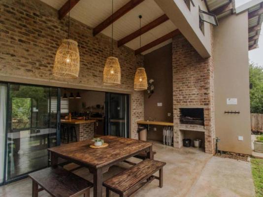 Afri Villa Stays - 240421