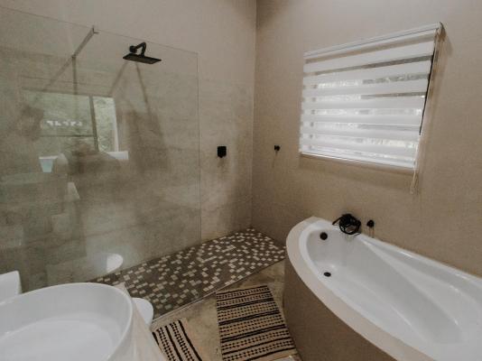 Afri Villa Stays - 240428