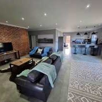 The Goose Guesthouse - 240504
