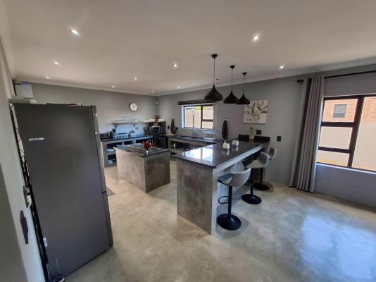 The Goose Guesthouse - 240505